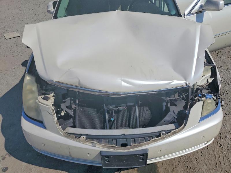 47177956 :رقم المزاد ، 1G6KD57Y28U122484 vin ، 2008 Cadillac Dts مزاد بيع