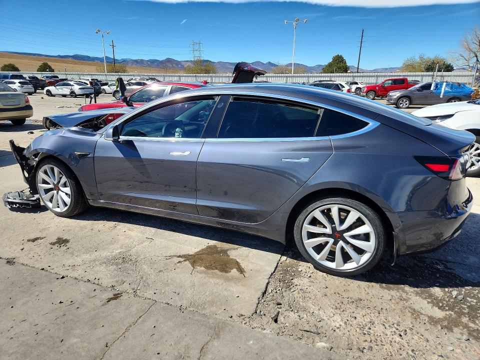 Продажа на аукционе авто 2020 Tesla Model 3, vin: 5YJ3E1EB5LF497714, номер лота: 46299396