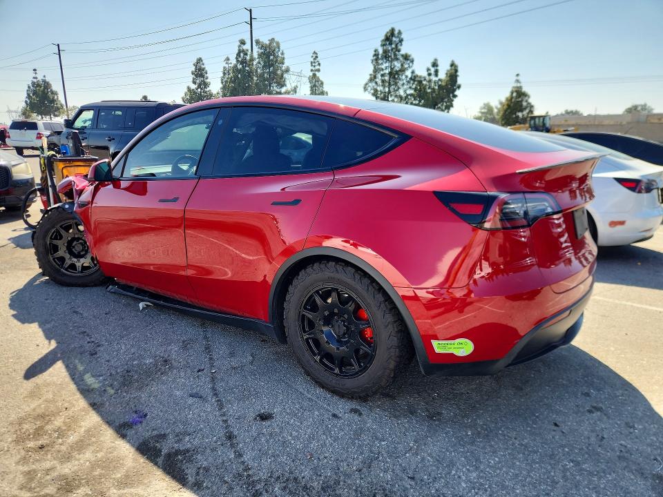 Продаж на аукціоні авто 2023 Tesla Model Y, vin: 7SAYGDEF1PF588931, номер лоту: 47475486