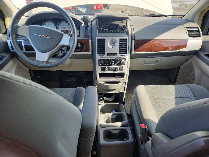 2010 Chrysler Town & Country მანქანა იყიდება აუქციონზე, vin: 2A4RR5D18AR336932, აუქციონის ნომერი: 47189446