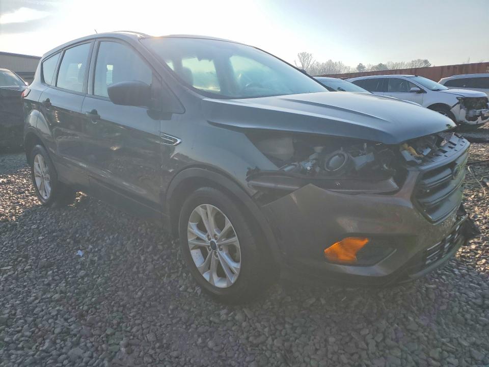 2019 Ford Escape მანქანა იყიდება აუქციონზე, vin: 1FMCU0F79KUC19584, აუქციონის ნომერი: 46825966