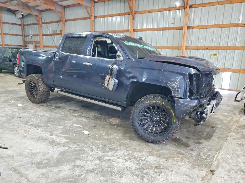 79612695 :رقم المزاد ، 3GCUKSEJ5JG237413 vin ، 2018 Chevrolet Silverado مزاد بيع