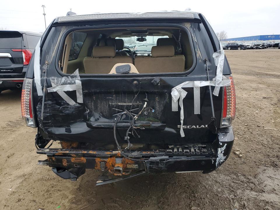 41699406 :رقم المزاد ، 1GYS4JEF4ER234526 vin ، 2014 Cadillac Escalade مزاد بيع
