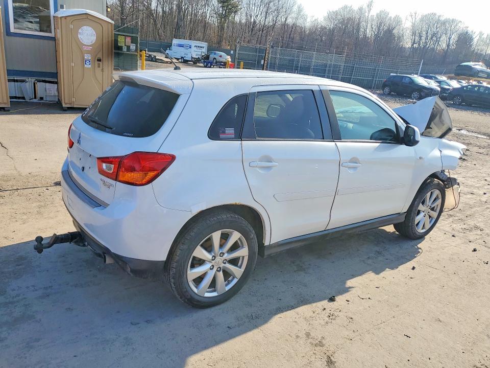 Продажа на аукционе авто 2015 Mitsubishi Outlander Sport, vin: 4A4AR3AU1FE030092, номер лота: 42000006