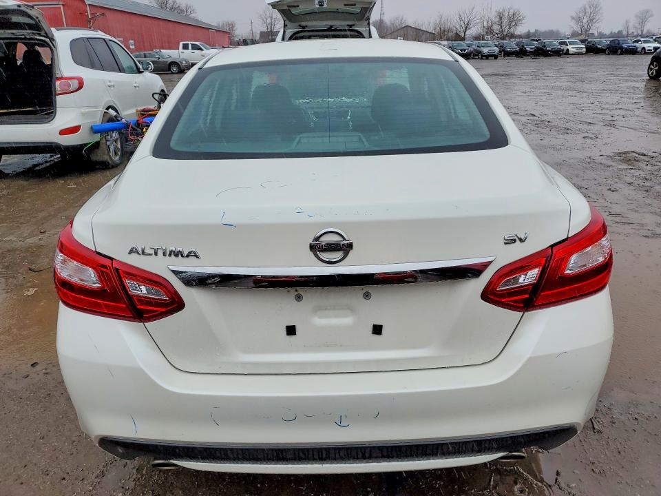 47161746 :رقم المزاد ، 1N4AL3AP8HN338985 vin ، 2017 Nissan Altima مزاد بيع