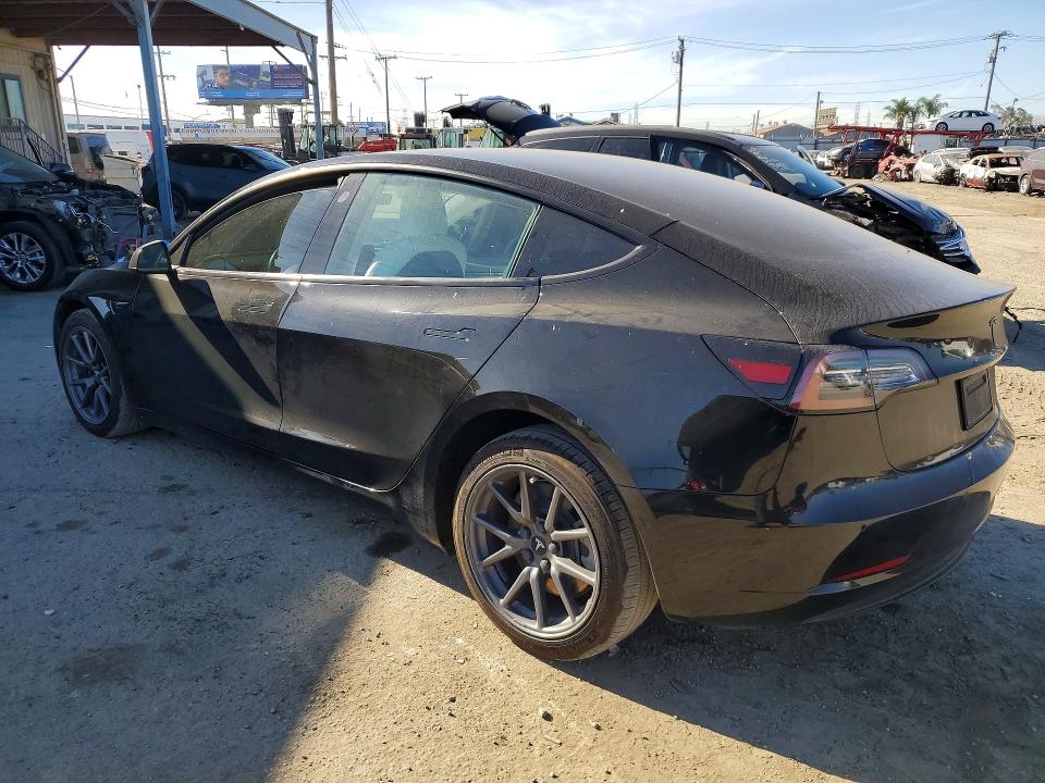 46494076 :رقم المزاد ، 5YJ3E1EB4MF852745 vin ، 2021 Tesla Model 3 مزاد بيع