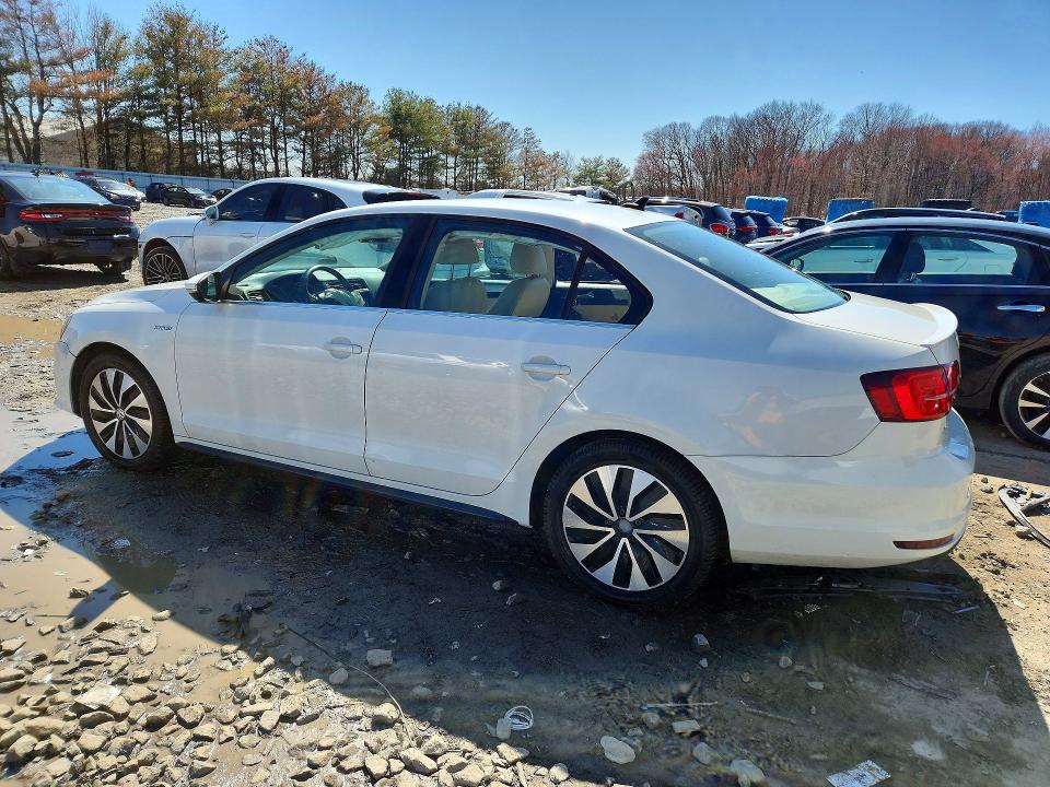 47232736 :رقم المزاد ، 3VW637AJ5FM408403 vin ، 2015 Volkswagen Jetta مزاد بيع