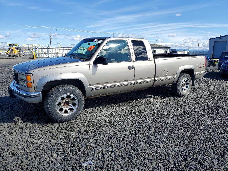 47384776 :رقم المزاد ، 1GTGK29J9YF431154 vin ، 2000 Gmc Sierra مزاد بيع