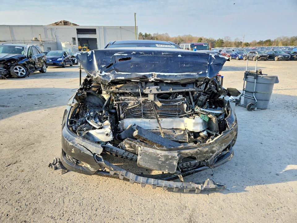 47757316 :رقم المزاد ، WDDGJ4HB2FG361261 vin ، 2015 Mercedes-benz C مزاد بيع