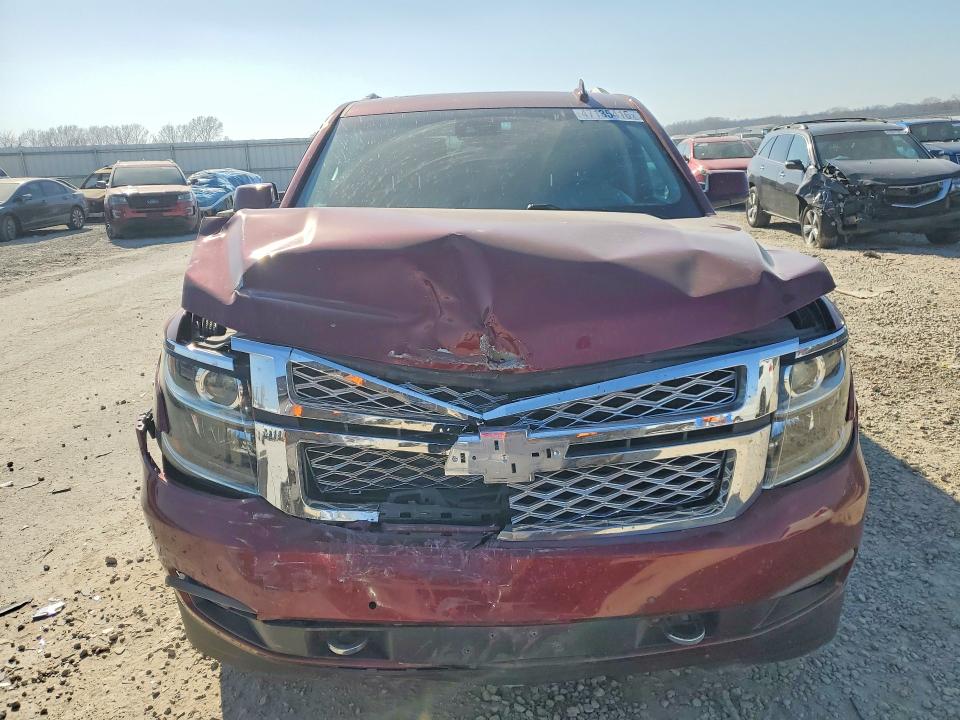 47135416 :رقم المزاد ، 1GNSKHKC8KR316597 vin ، 2019 Chevrolet Suburban مزاد بيع