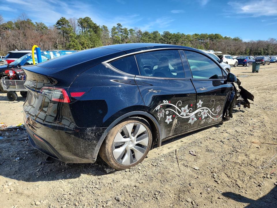 41734606 :رقم المزاد ، 5YJYGDEE5MF125299 vin ، 2021 Tesla Model Y مزاد بيع