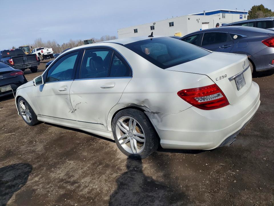 Продажа на аукционе авто 2012 Mercedes-benz C, vin: WDDGF8FB3CA734897, номер лота: 47210126