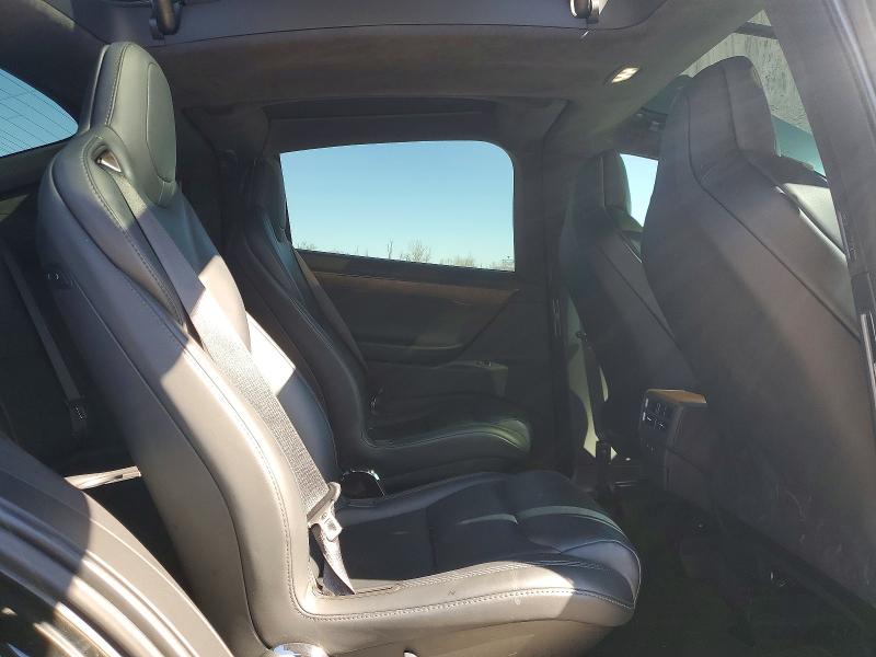 46997126 :رقم المزاد ، 5YJXCBE27KF163048 vin ، 2019 Tesla Model X مزاد بيع