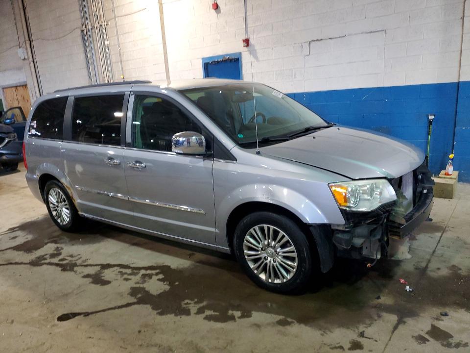 Auction sale of the 2013 Chrysler Town & Country, vin: 2C4RC1CGXDR802547, lot number: 46738596