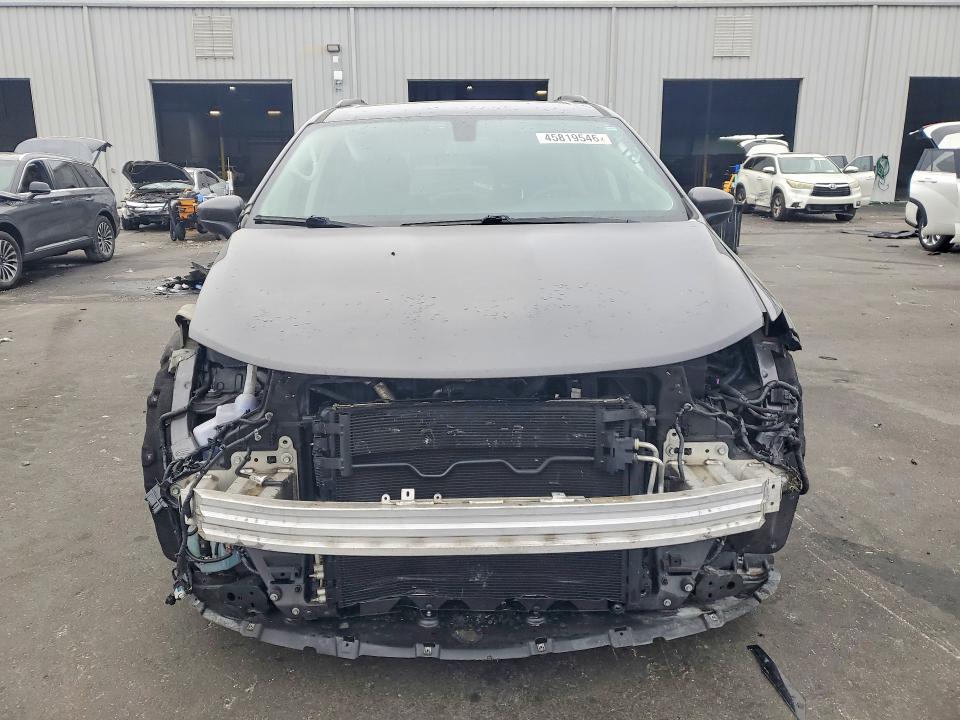 45819546 :رقم المزاد ، 2C4RC1DG2MR520479 vin ، 2021 Chrysler Voyager مزاد بيع