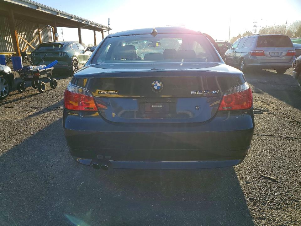 2006 Bmw 525 მანქანა იყიდება აუქციონზე, vin: WBANF33596CB86951, აუქციონის ნომერი: 46953106