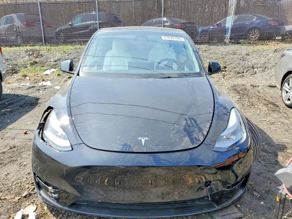 47640196 :رقم المزاد ، 5YJYGDEF1MF178476 vin ، 2021 Tesla Model Y مزاد بيع