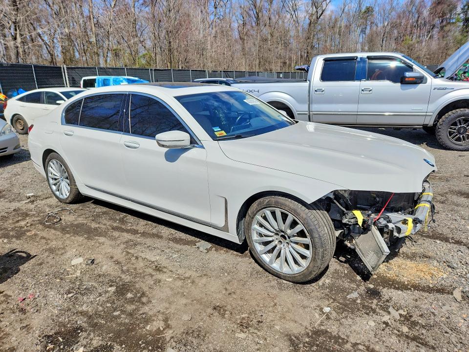 Продаж на аукціоні авто 2022 Bmw 740, vin: WBA7T2C00NCH62750, номер лоту: 45701916