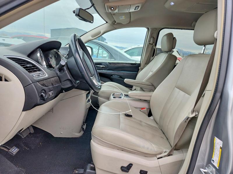 2015 Chrysler Town & Country მანქანა იყიდება აუქციონზე, vin: 2C4RC1BG9FR521733, აუქციონის ნომერი: 46400356