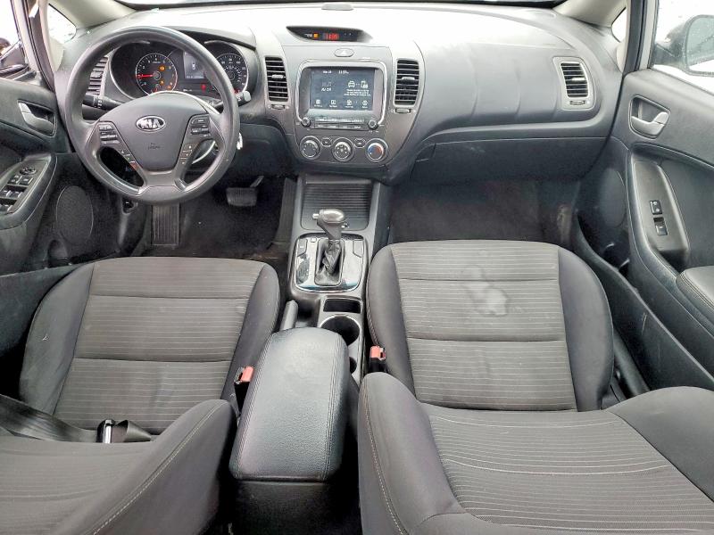 46592576 :رقم المزاد ، 3KPFL4A7XJE172212 vin ، 2018 Kia Forte مزاد بيع