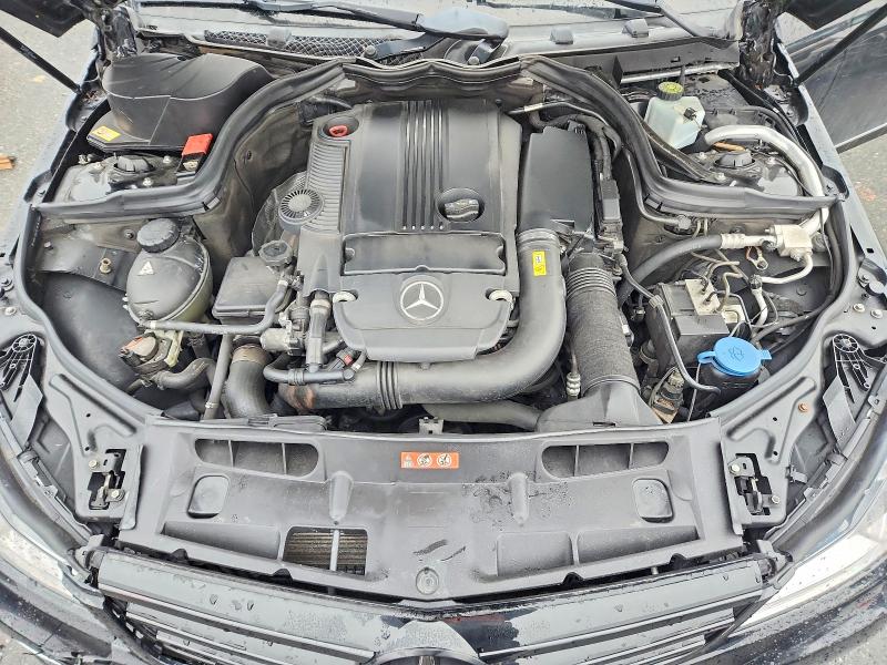 2013 Mercedes-benz C მანქანა იყიდება აუქციონზე, vin: WDDGF4HB0DA802807, აუქციონის ნომერი: 41721336