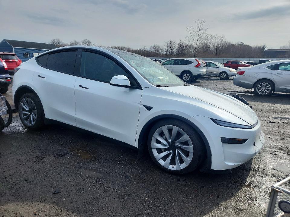 47943676 :رقم المزاد ، 7SAYGDEE8TA456845 vin ، 2026 Tesla Model Y مزاد بيع