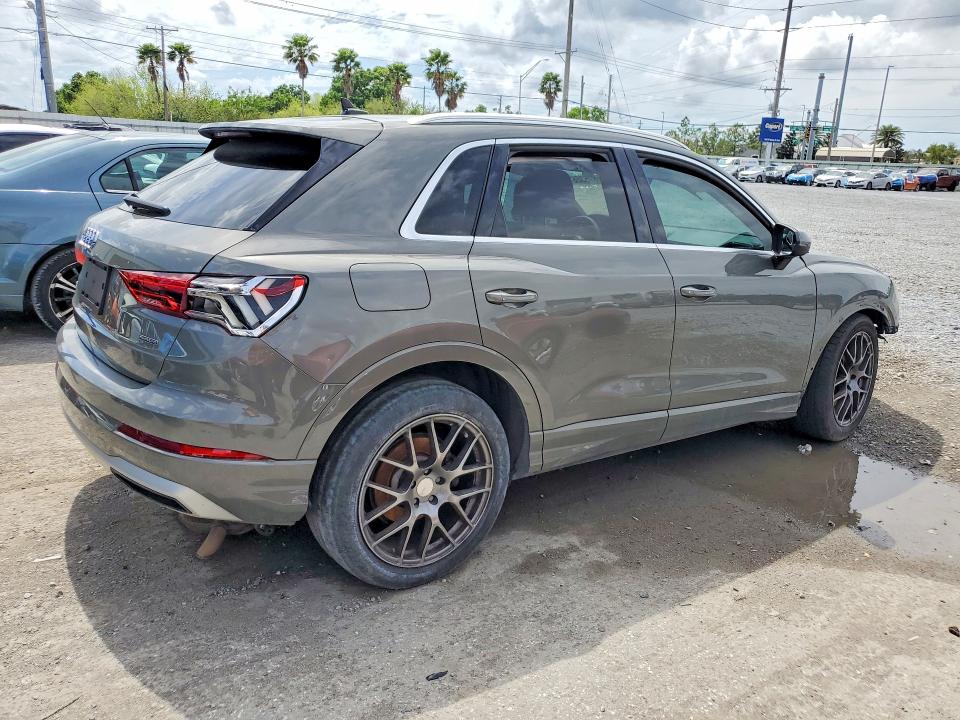 Продажа на аукционе авто 2021 Audi Q3, vin: WA1AUCF31M1101537, номер лота: 45875366