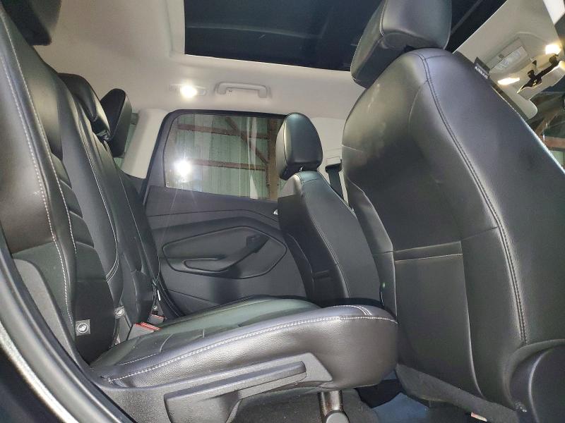 2015 Ford Truck/van Escape Titanium 4dr მანქანა იყიდება აუქციონზე, vin: 1FMCU0J93FUA12736, აუქციონის ნომერი: 45536176