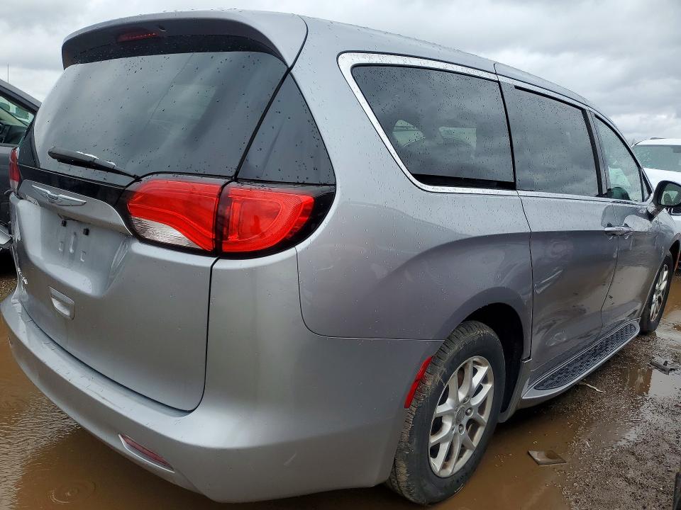 41815026 :رقم المزاد ، 2C4RC1DG9HR507735 vin ، 2017 Chrysler Pacifica مزاد بيع