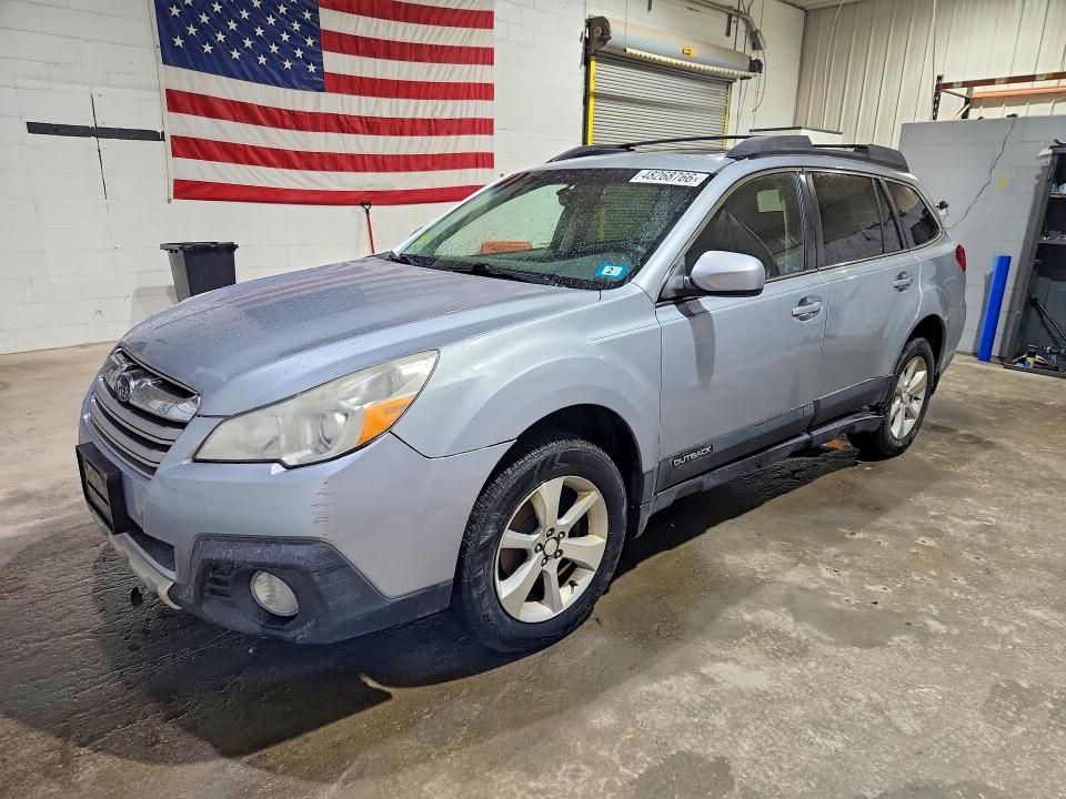 48268766 :رقم المزاد ، 4S4BRBLC2E3225814 vin ، 2014 Subaru Outback مزاد بيع