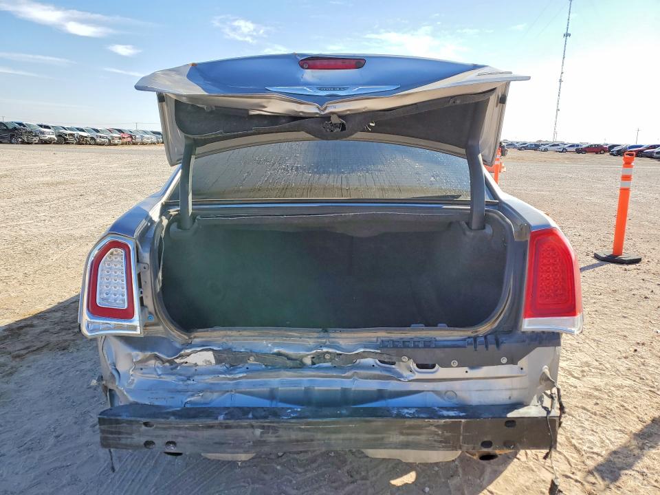Продажа на аукционе авто 2015 Chrysler 300, vin: 2C3CCAAGXFH807012, номер лота: 79004665