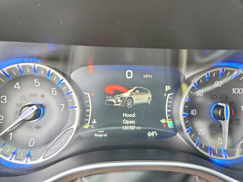 41668736 :رقم المزاد ، 2C4RC1EG1JR149955 vin ، 2018 Chrysler Pacifica مزاد بيع