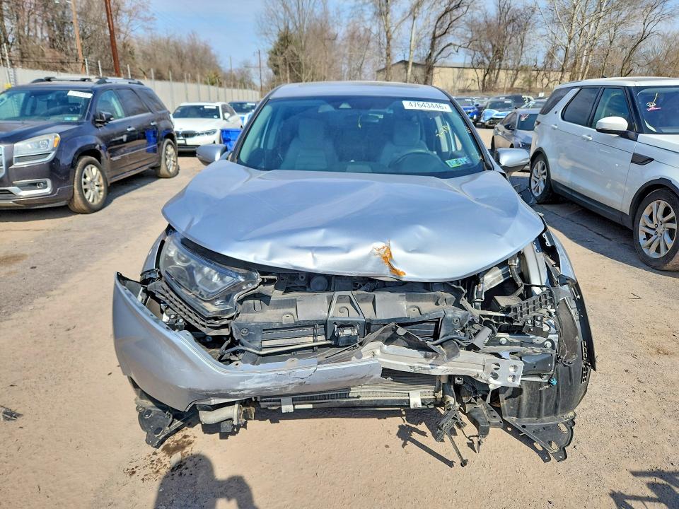 47643446 :رقم المزاد ، 7FARW2H53JE094187 vin ، 2018 Honda Cr-v مزاد بيع
