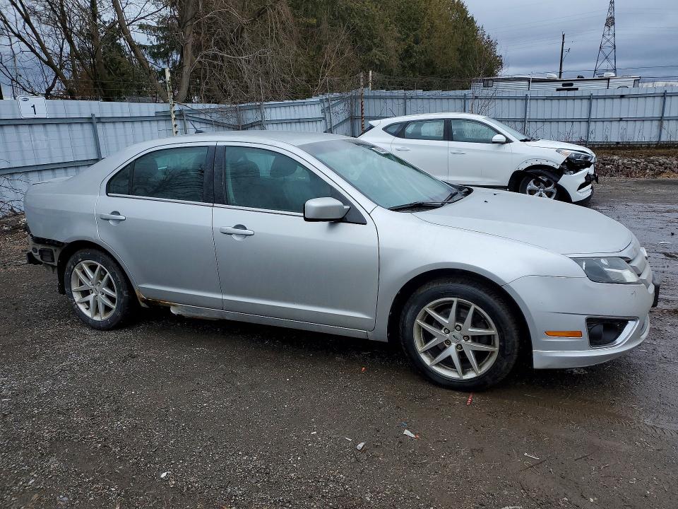 45533196 :رقم المزاد ، 3FAHP0JAXBR246357 vin ، 2011 Ford Fusion مزاد بيع