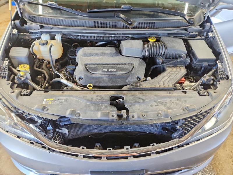46021126 :رقم المزاد ، 2C4RC1BG1JR236131 vin ، 2018 Chrysler Pacifica مزاد بيع