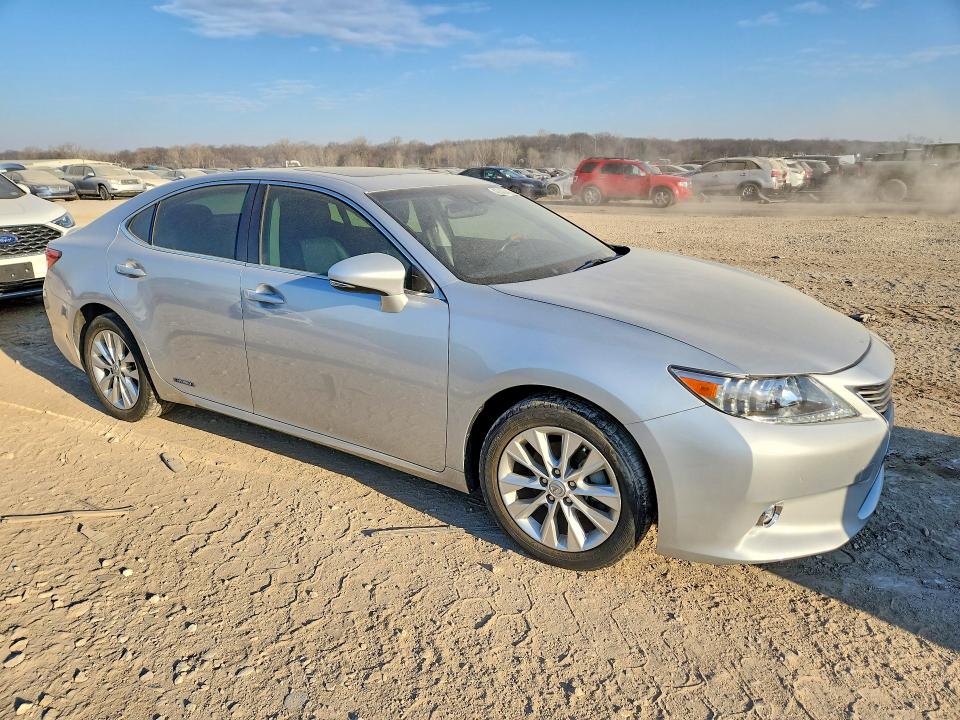 2014 Lexus Es 300h მანქანა იყიდება აუქციონზე, vin: JTHBW1GG0E2046888, აუქციონის ნომერი: 46845446