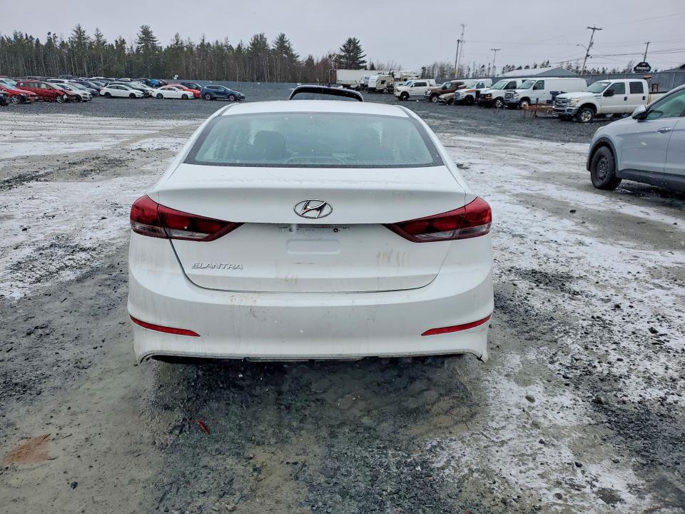 Продаж на аукціоні авто 2018 Hyundai Elantra Gls 4d Sedan, vin: 5NPD74LF0JH218805, номер лоту: 46165816