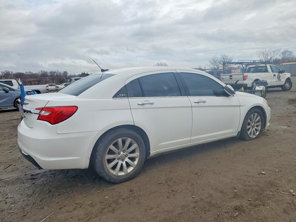 2014 Chrysler 200 მანქანა იყიდება აუქციონზე, vin: 1C3CCBCG3EN156279, აუქციონის ნომერი: 45736866