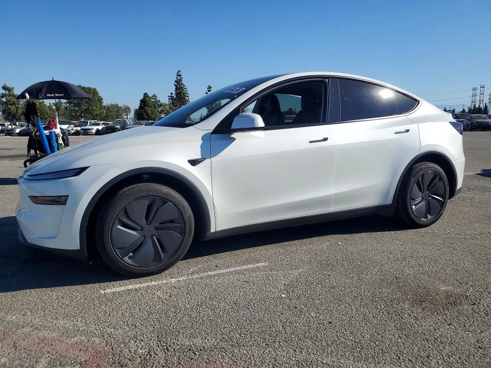 46662866 :رقم المزاد ، 7SAYGDEE4TF374324 vin ، 2026 Tesla Model Y مزاد بيع
