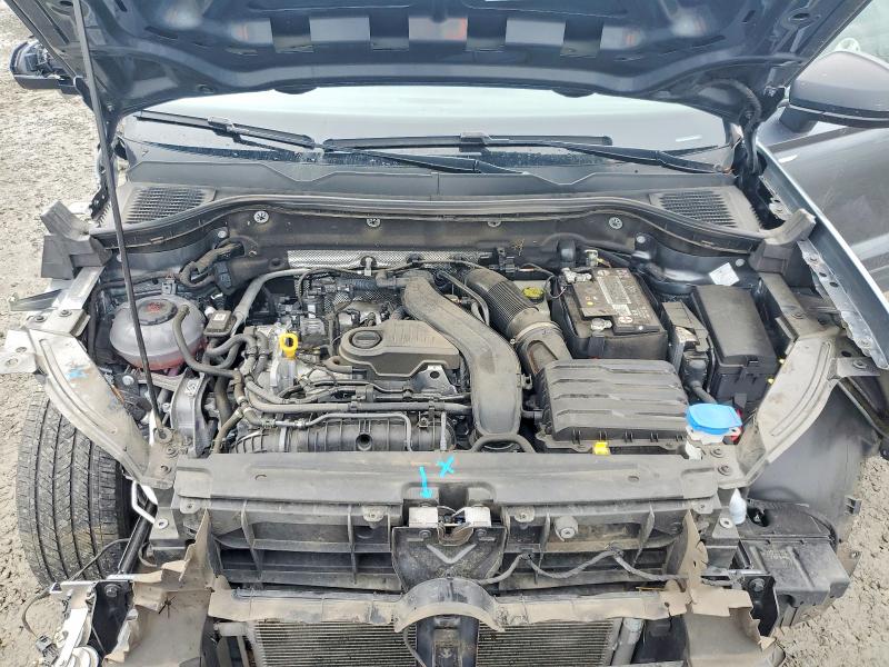 41661586 :رقم المزاد ، 3VVMX7B22NM065054 vin ، 2022 Volkswagen Taos مزاد بيع