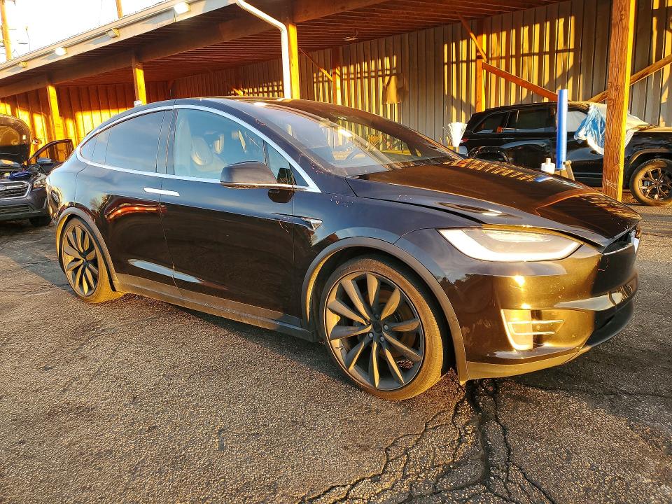 Продажа на аукционе авто 2017 Tesla Model X, vin: 5YJXCBE29HF060691, номер лота: 41803206