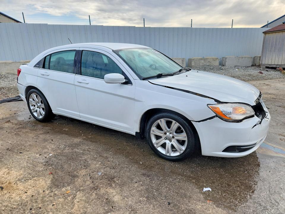 Продажа на аукционе авто 2013 Chrysler 200, vin: 1C3CCBBB7DN611669, номер лота: 46758246