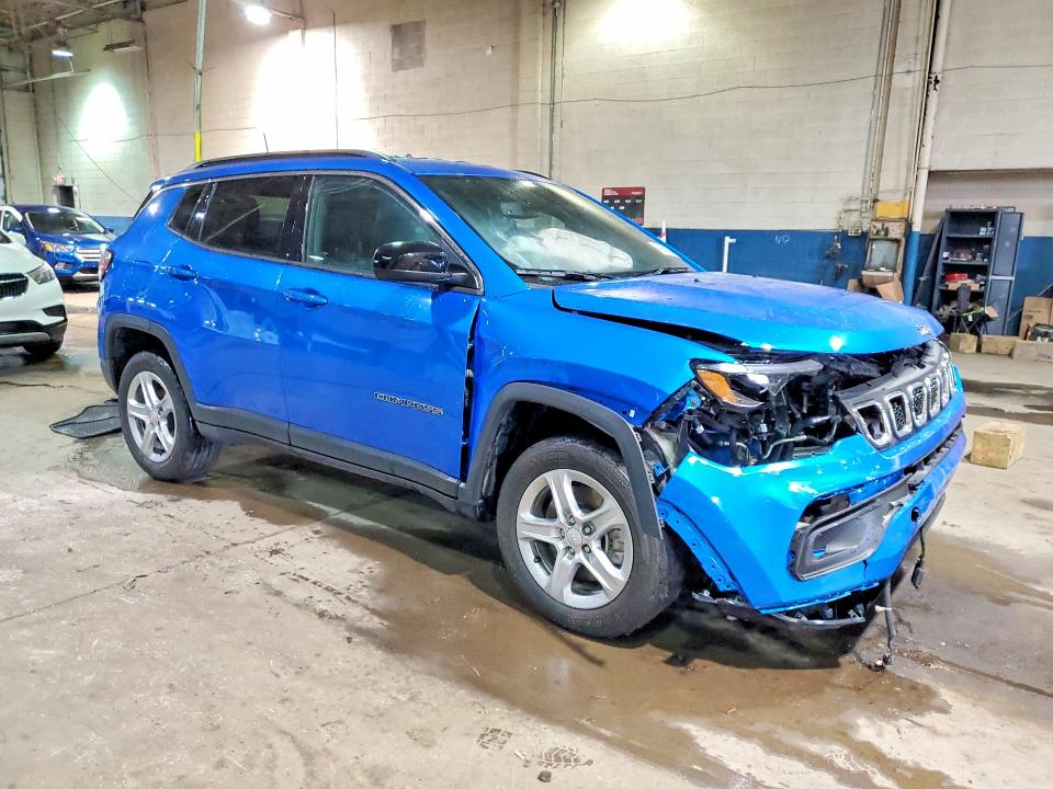 45953656 :رقم المزاد ، 3C4NJDBN3PT520113 vin ، 2023 Jeep Compass مزاد بيع