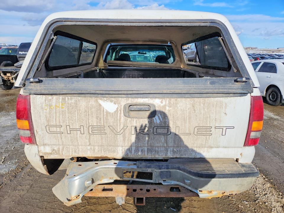 Auction sale of the 2002 Chevrolet Silverado, vin: 1GCHK29U02E121020, lot number: 79302685