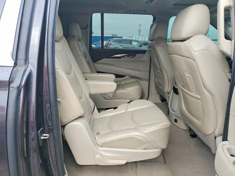 49278116 :رقم المزاد ، 1GYS4HKJXFR170768 vin ، 2015 Cadillac Escalade مزاد بيع