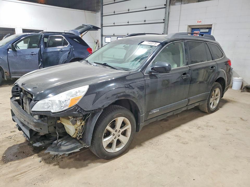 46940376 :رقم المزاد ، 4S4BRCCC5E3285575 vin ، 2014 Subaru Outback مزاد بيع