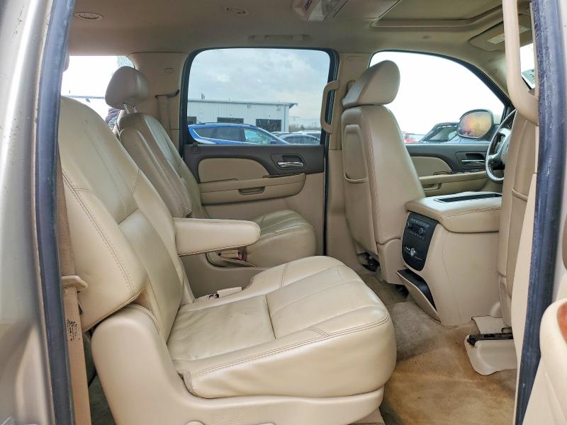 47118906 :رقم المزاد ، 1GKFK16357J206435 vin ، 2007 Gmc Yukon Xl مزاد بيع