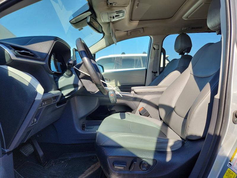 41775546 :رقم المزاد ، 5TDJRKEC4PS137314 vin ، 2023 Toyota Sienna مزاد بيع