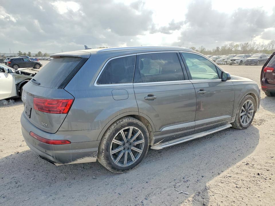 42047046 :رقم المزاد ، WA1VABF72JD009581 vin ، 2018 Audi Q7 مزاد بيع
