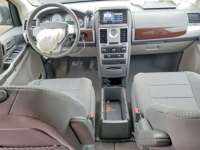 46915506 :رقم المزاد ، 2A4RR5D17AR113331 vin ، 2010 Chrysler Town & Country مزاد بيع